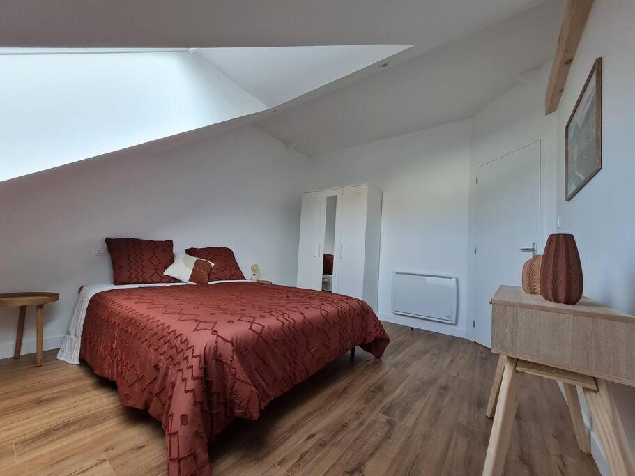 Appartement Avec Vue Fougeres Luaran gambar